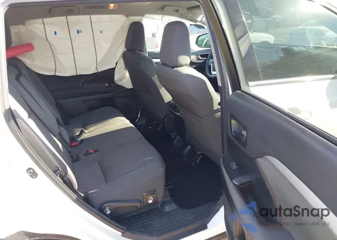 2018 Toyota Highlander Le из США, поврежденный, VIN 5TDZARFH9JS036886